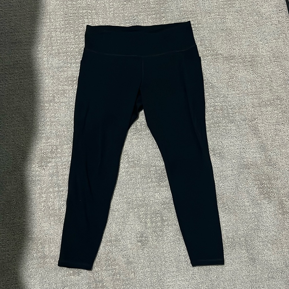 Danskin Black Leggings size L